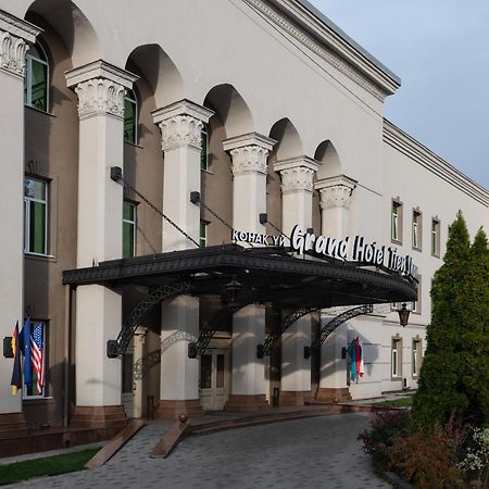 Grand Tien Shan Hotel Almaty Extérieur photo