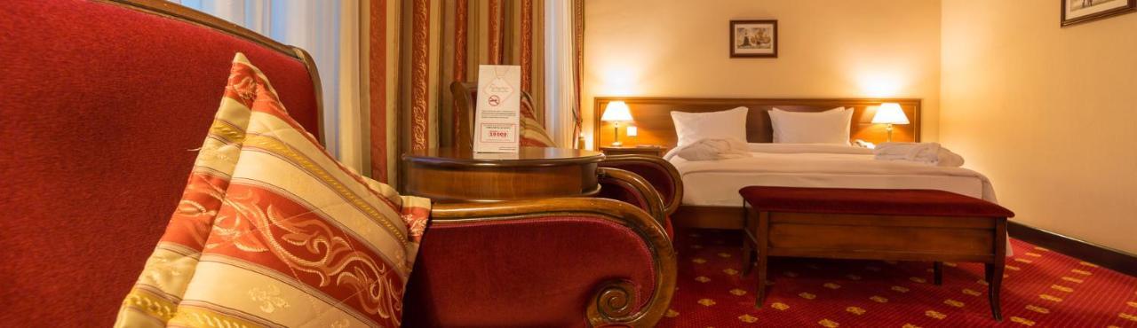 Grand Tien Shan Hotel Almaty Extérieur photo