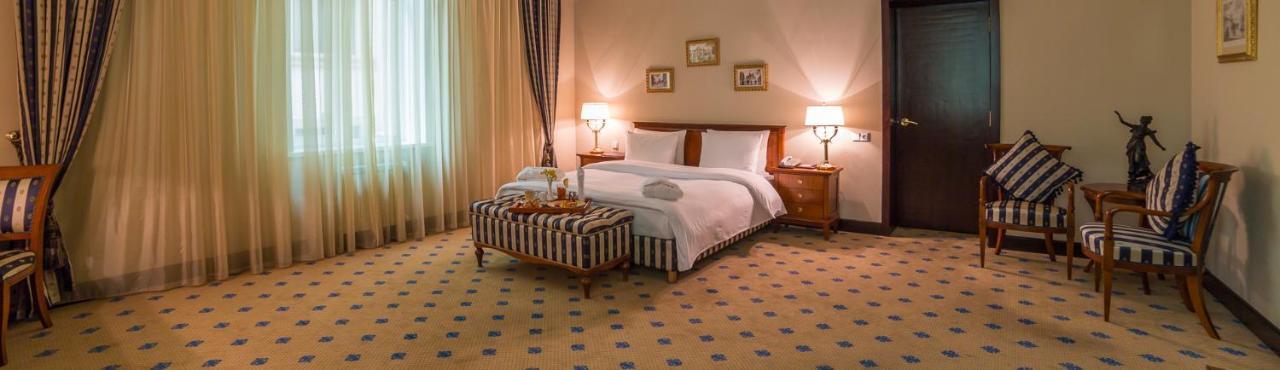 Grand Tien Shan Hotel Almaty Extérieur photo