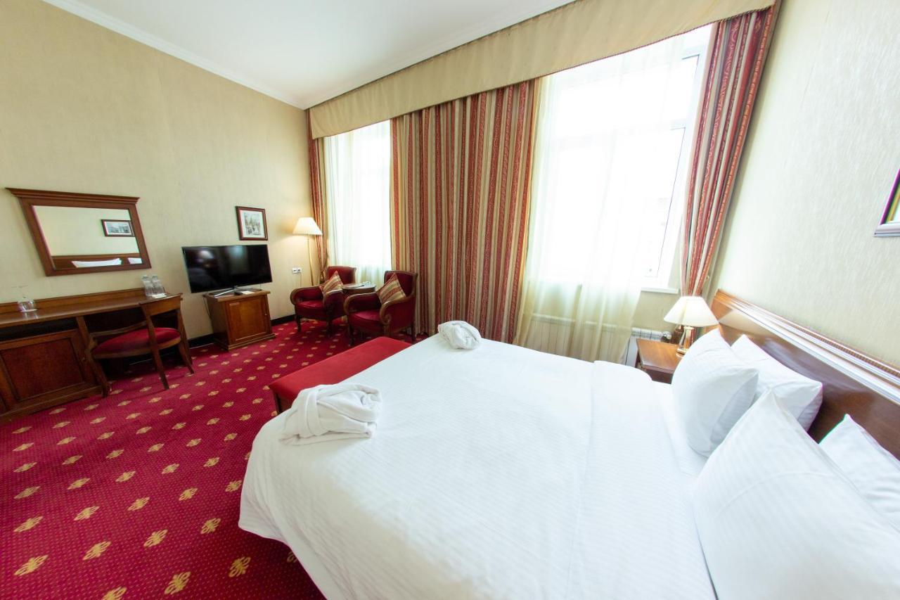 Grand Tien Shan Hotel Almaty Extérieur photo