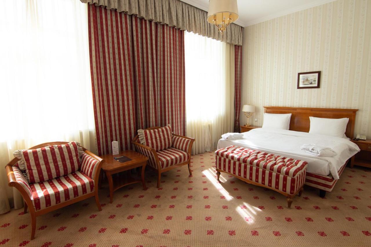 Grand Tien Shan Hotel Almaty Extérieur photo
