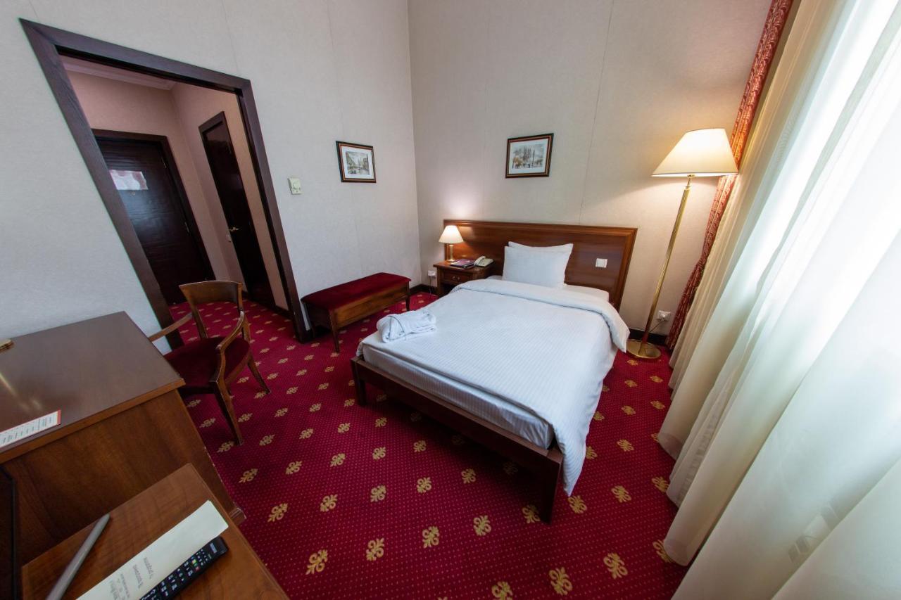 Grand Tien Shan Hotel Almaty Extérieur photo