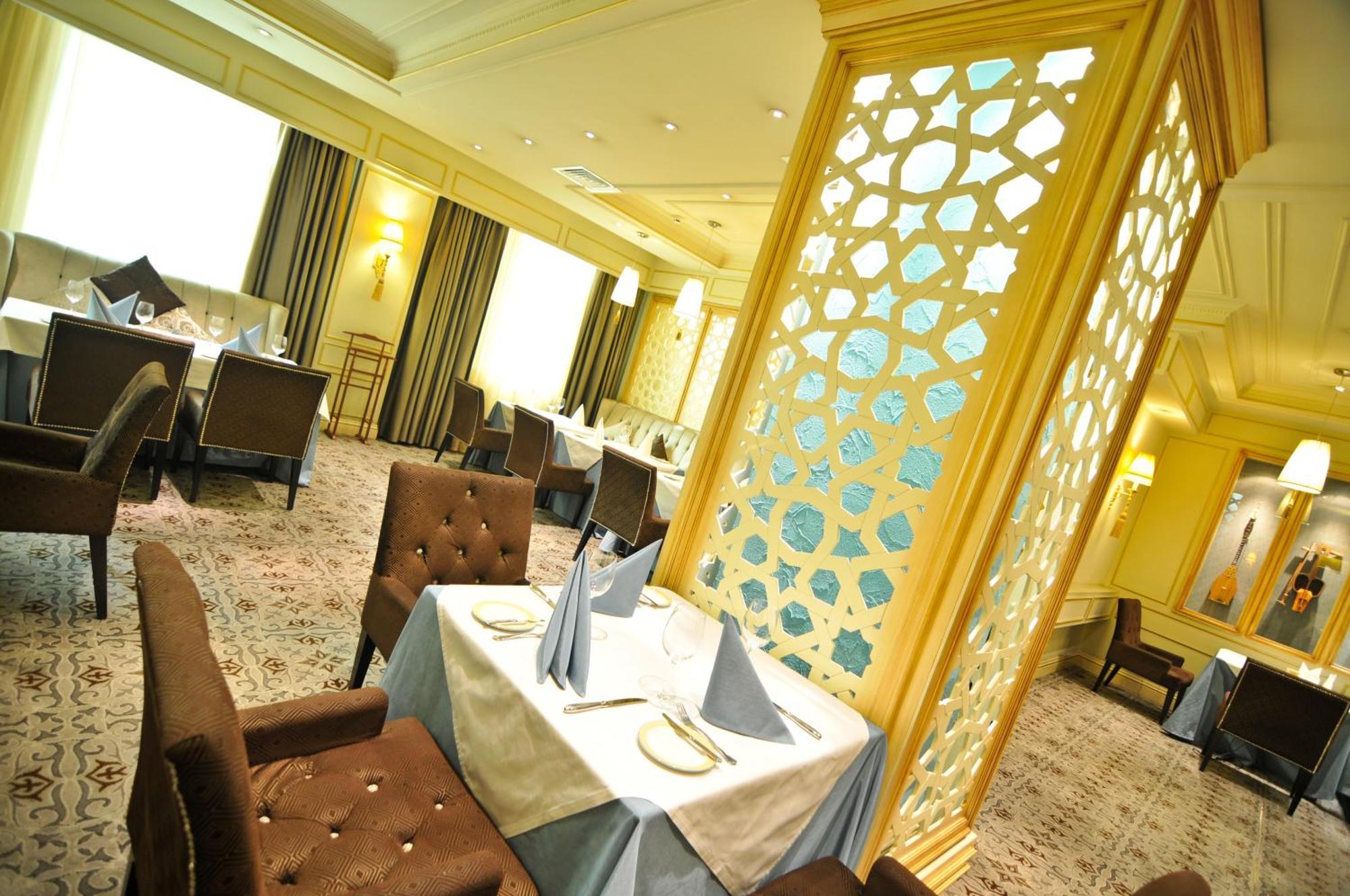Grand Tien Shan Hotel Almaty Extérieur photo