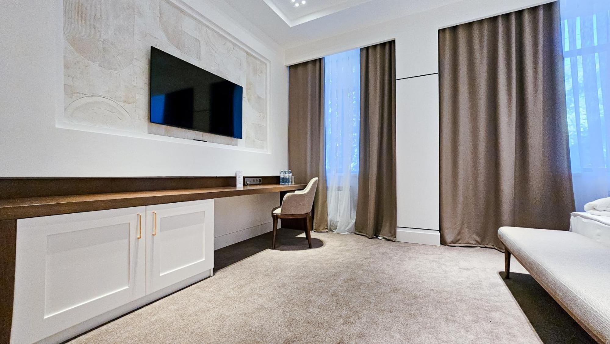 Grand Tien Shan Hotel Almaty Extérieur photo