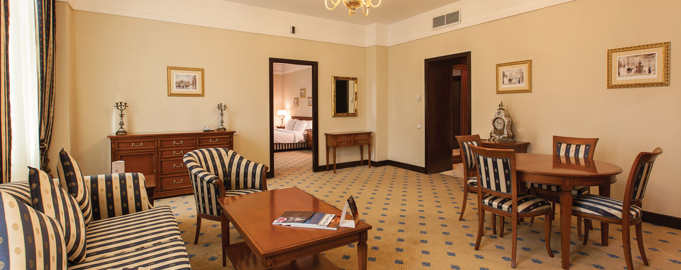 Grand Tien Shan Hotel Almaty Extérieur photo